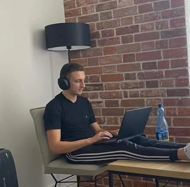 Kuba home office
