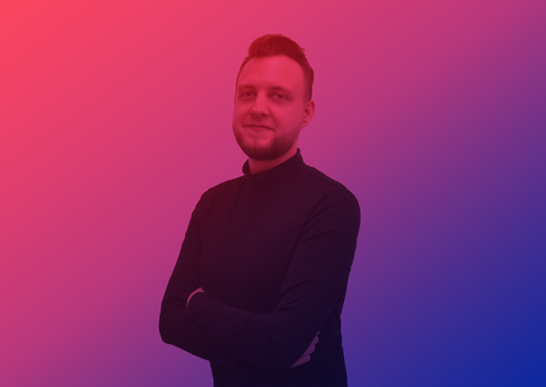 #e-interview: „Nie czuję się zwykłym pracownikiem, ale partnerem we wspólnej misji” – Andrzej Podwyszyński o ścieżce kariery i życiu poza pracą