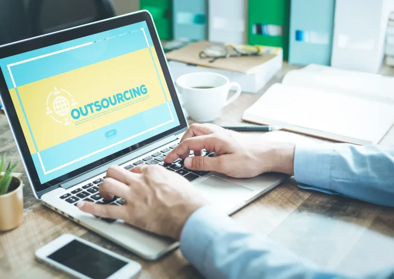 Outsourcing marketing – dlaczego warto z niego skorzystać?
